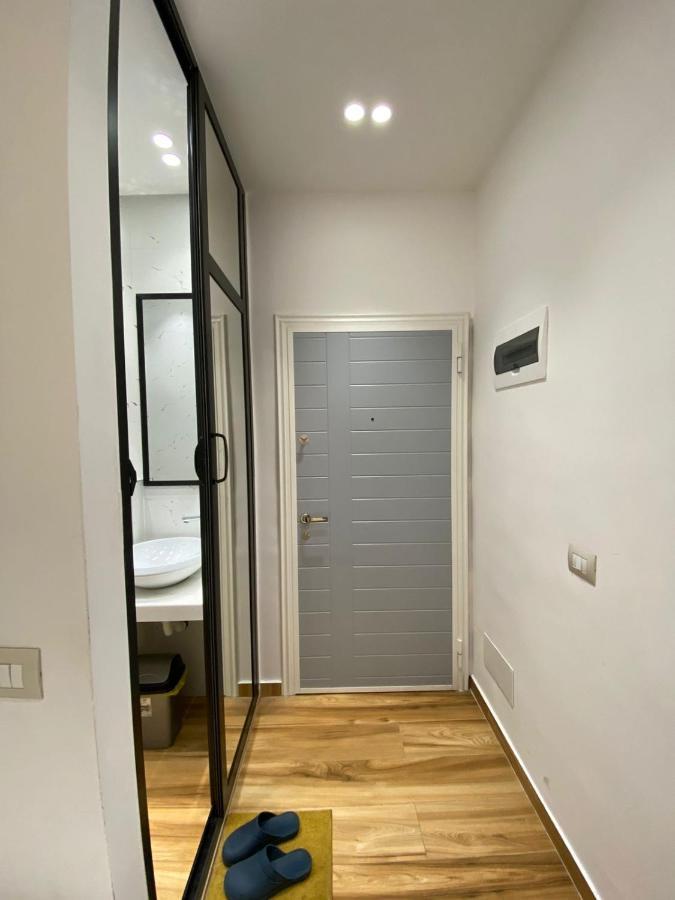 Luxury Apartment In Blloku Area Tiranë Luaran gambar